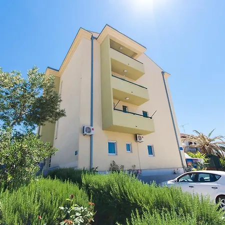 One-bedroom In Okrug Gornji V * Trogir